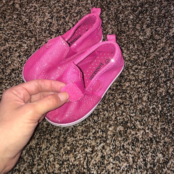 Girls Size 5 Koala Kids “Toms” - Picture 3 of 3